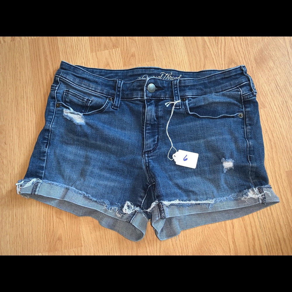 Universal thread shorts